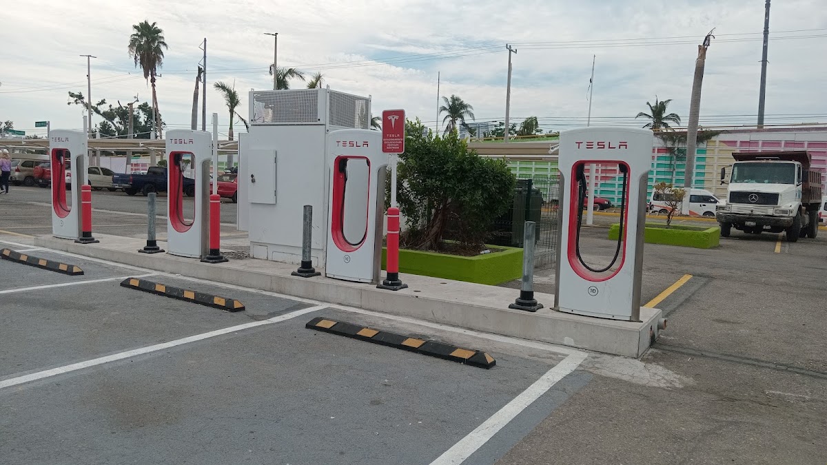 Tesla Supercharger